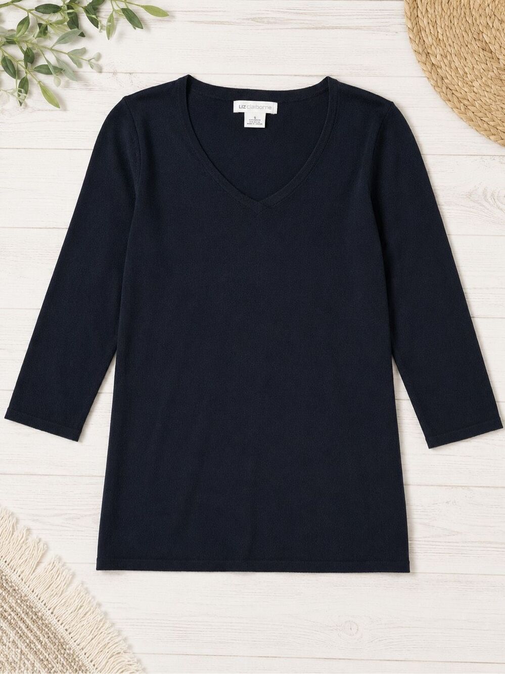 Liz Claiborne Women’s Small Black 3/4 Sleeve V-Neck Knit Top